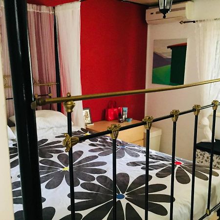 Artist Cottage In Dromolaxia Larnaca Exterior photo